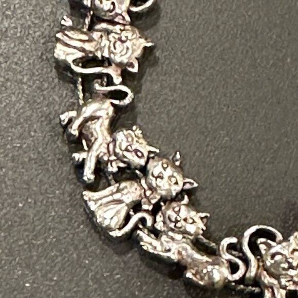 TOFA Silver Cat Bracelet signed - Picture 7 of 13